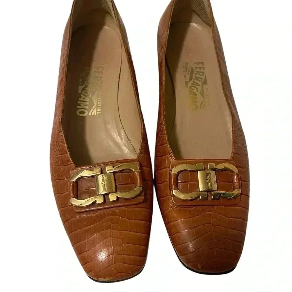 Salvatore Ferragamo Authentic Loafers WOMEN shoes, chic and comfy